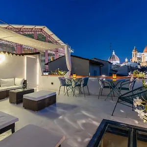 View Boutique - Milu Holidays Florencia