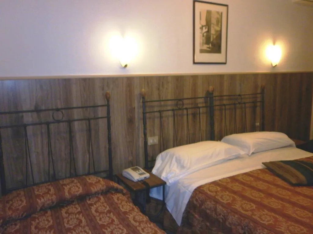Hotel Fani Florence 2*,  Italy