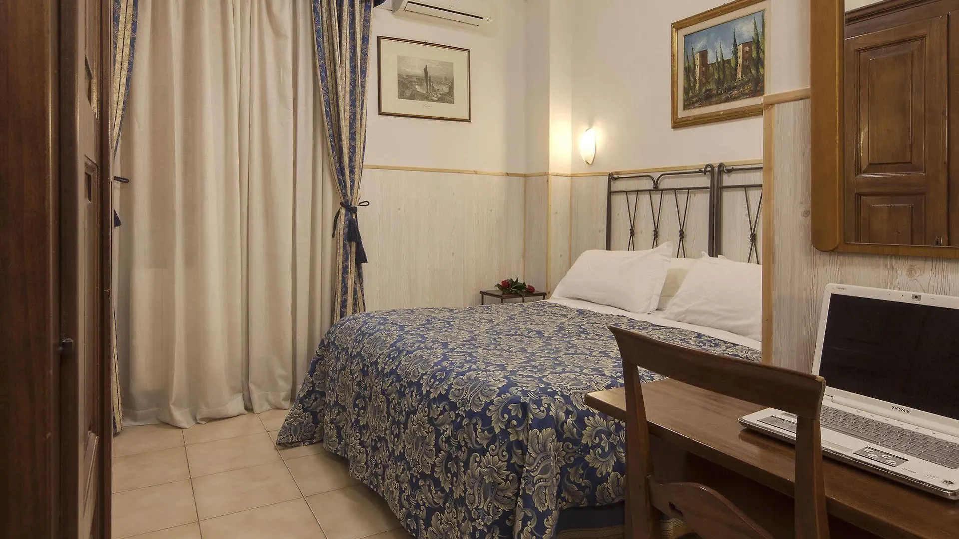 Hotel Fani Florence 2*,